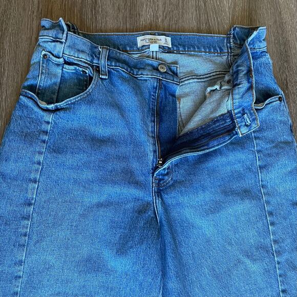 Abercrombie & Fitch Curve Love 90s Straight Ultra High Rise Medium Blue 32/14 - Picture 14 of 16